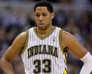 尼格兰杰当年作为步行者的老大,他离开球队后去了哪里?