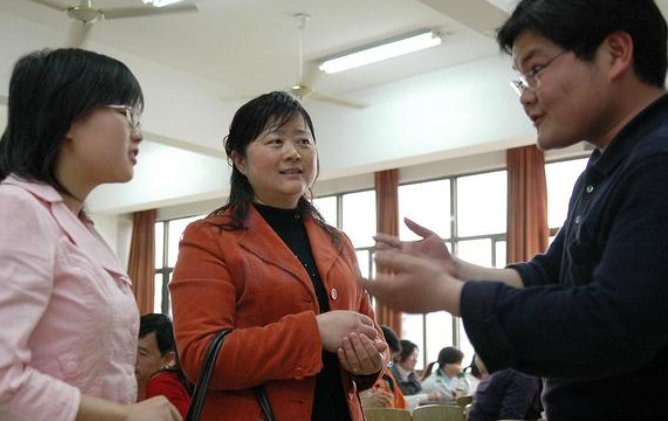 教师如何巧妙回复家长的感谢？