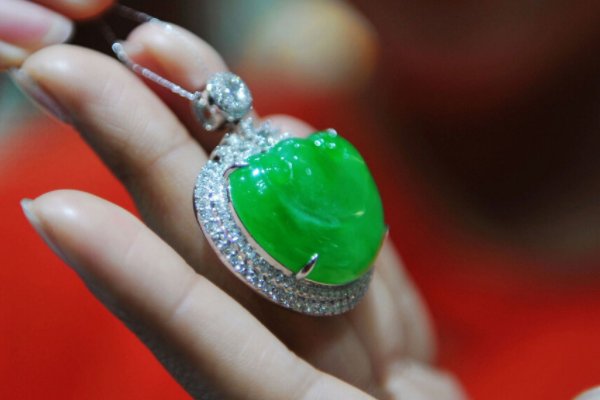 给妈买什么生日礼物好？