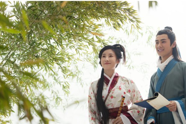 雾锁山头山锁雾天连水尾水连天是什么意思？