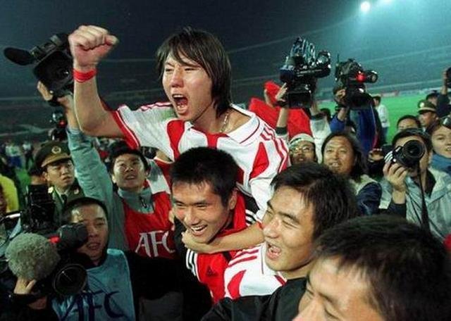 97年十强赛的国足,02年闯入世界杯的国足,哪支的阵容强一些?