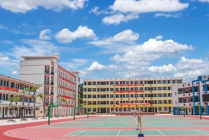 郑州12中怎么样