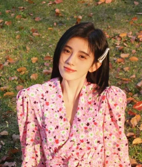 鞠婧祎曾把美妆博主告上法庭，事件起因是什么呢？你能理解她的做法吗？