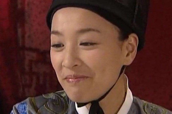 歌词中有太多的借口太多的理由…的歌名是什么？