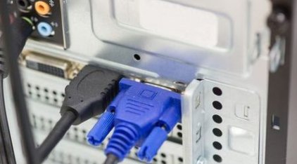 台式机PC怎样与投影仪连接?