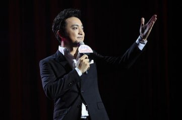 尼格买提的老婆原来这么漂亮，结婚七年不生子，背后原因是什么？