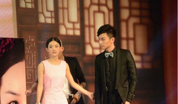 陈晓和赵丽颖之间发生了什么？