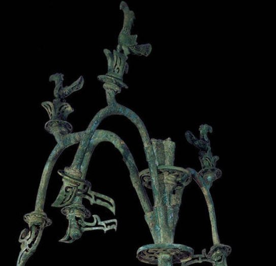 青铜神树修复后将第一时间展出,这件文物背后有怎样的历史?