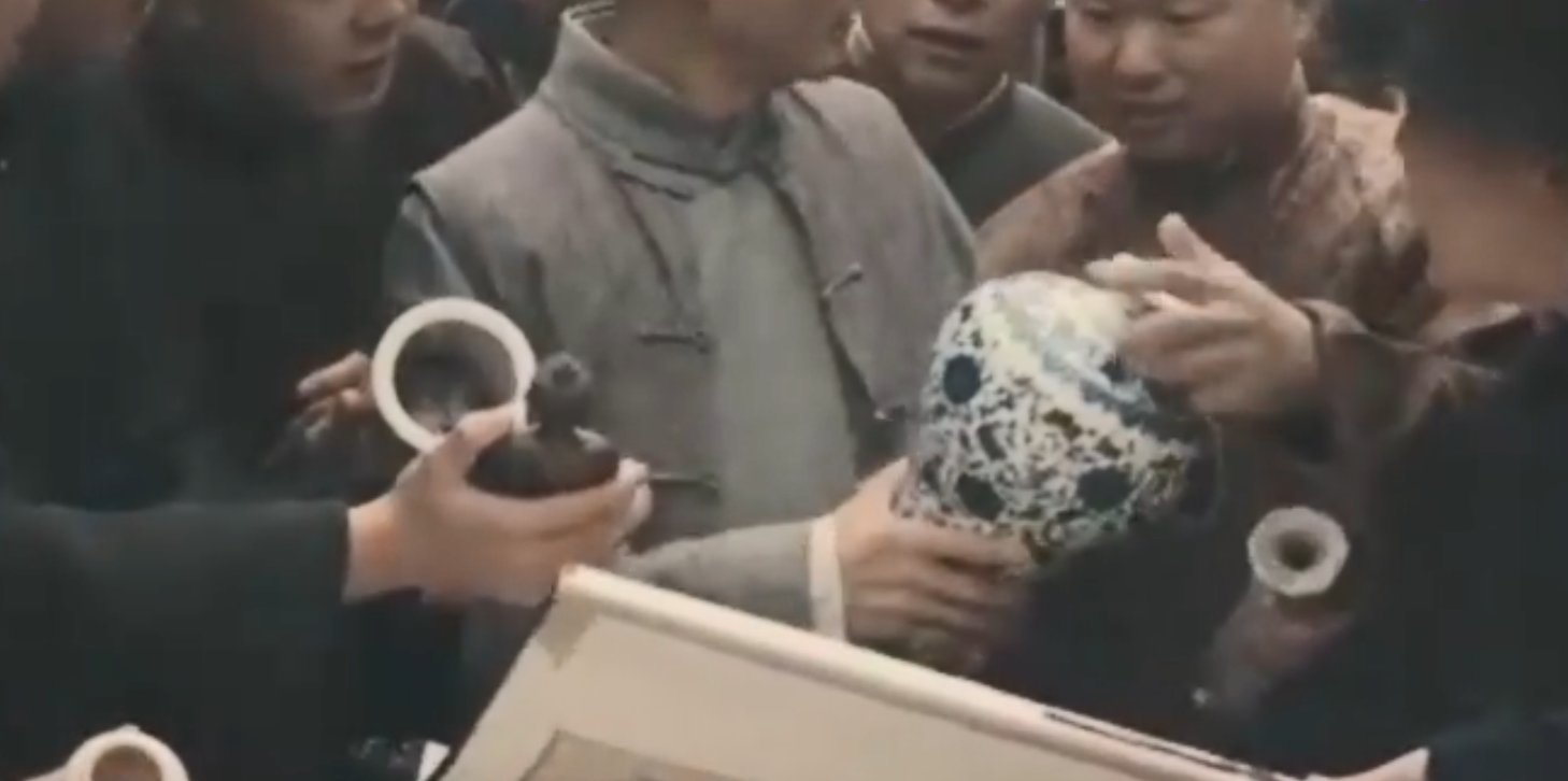 《古董局中局之鉴墨寻瓷》药慎行为什么传位给姬天钧？