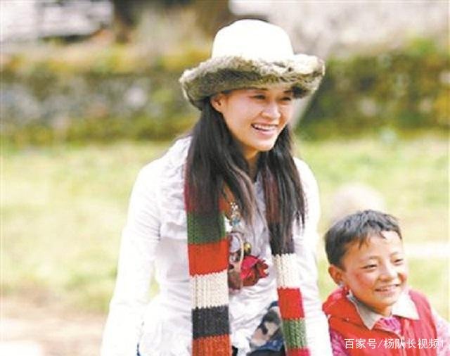 韦慧晓是中国第一位女舰长,人生履历让撒贝宁感叹,现状如何?