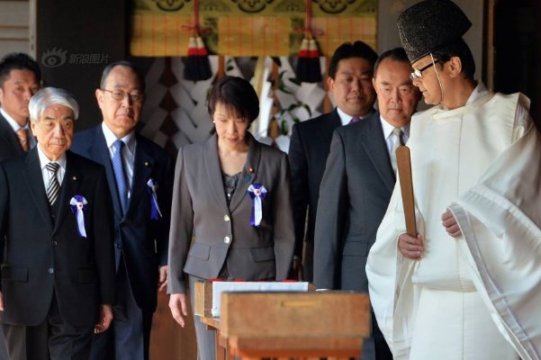 韩国议会斗殴引起西方嘲讽,为何英美议会再激烈也鲜少有人大打出手?