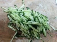 谁知道鸡丝拉皮怎样做才好吃？