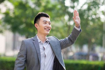 英语中的Say hi是什么意思？