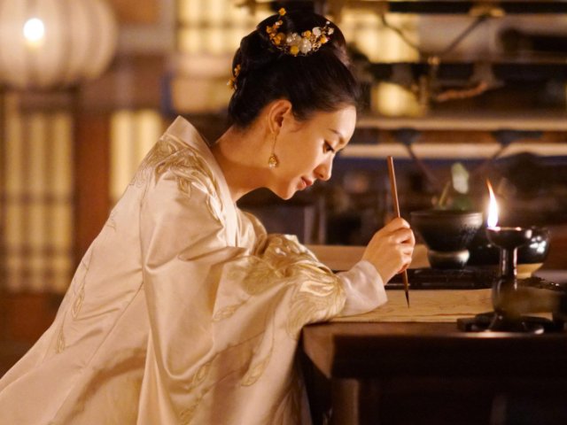 《知否知否》主题曲歌词内容是什么？