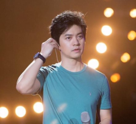 李健把清华校训唱成歌,这首歌听起来怎么样?