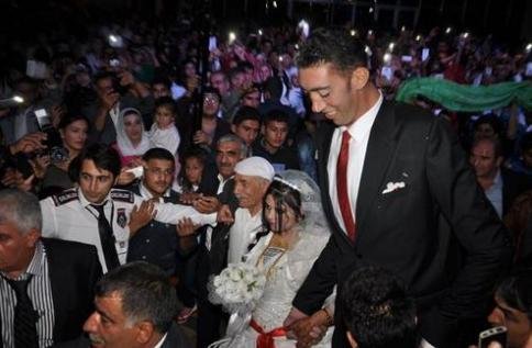 世界第一巨人是谁?