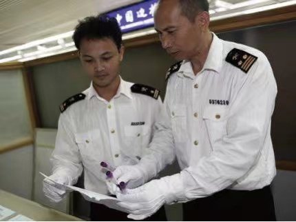 “寄血验子”为何屡禁不止?这背后有着怎样的产业链?