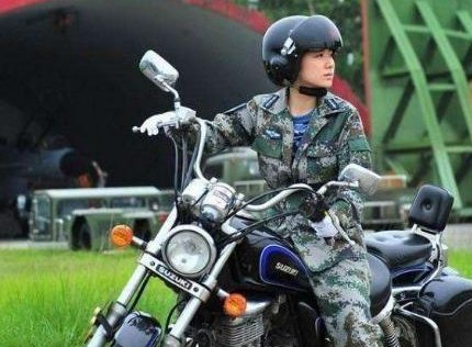 广西又现摩托车大军骑车返乡，骑摩托车可以上高速吗？