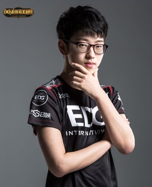 为什么edg中单是中国人？