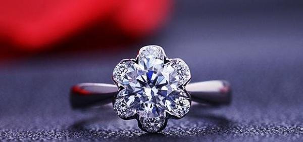 50分钻戒多少钱，不同钻石4C等级之间，有何区别？