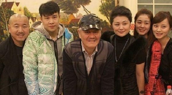 为何赵本山最美女徒让网友纷纷感叹惋惜？