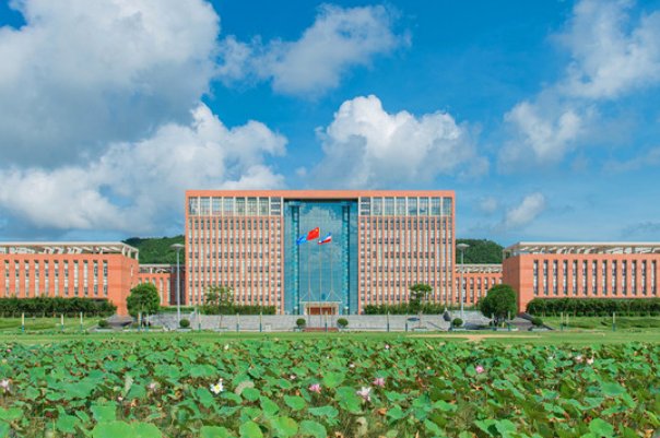 吉珠是哪个学校