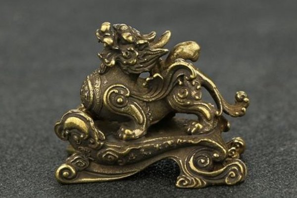 施不望报打一生肖