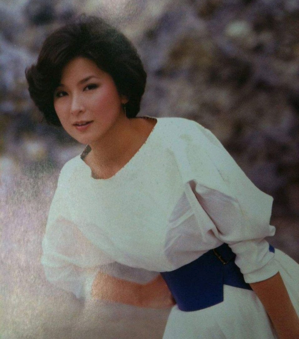 “如果女人,总是等到夜深,不会付出青春,他就会对你真”是什么歌