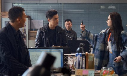 《扫黑风暴》中张艺兴的“尴尬”,打了多少流量明星的脸?