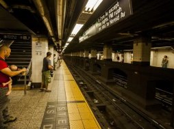 美联储加息0.5%,为22年来最大幅度,这利好什么?