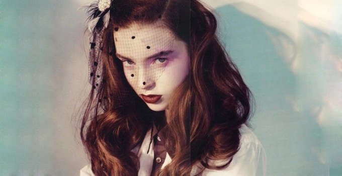 阿莉·迈克尔的个人经历