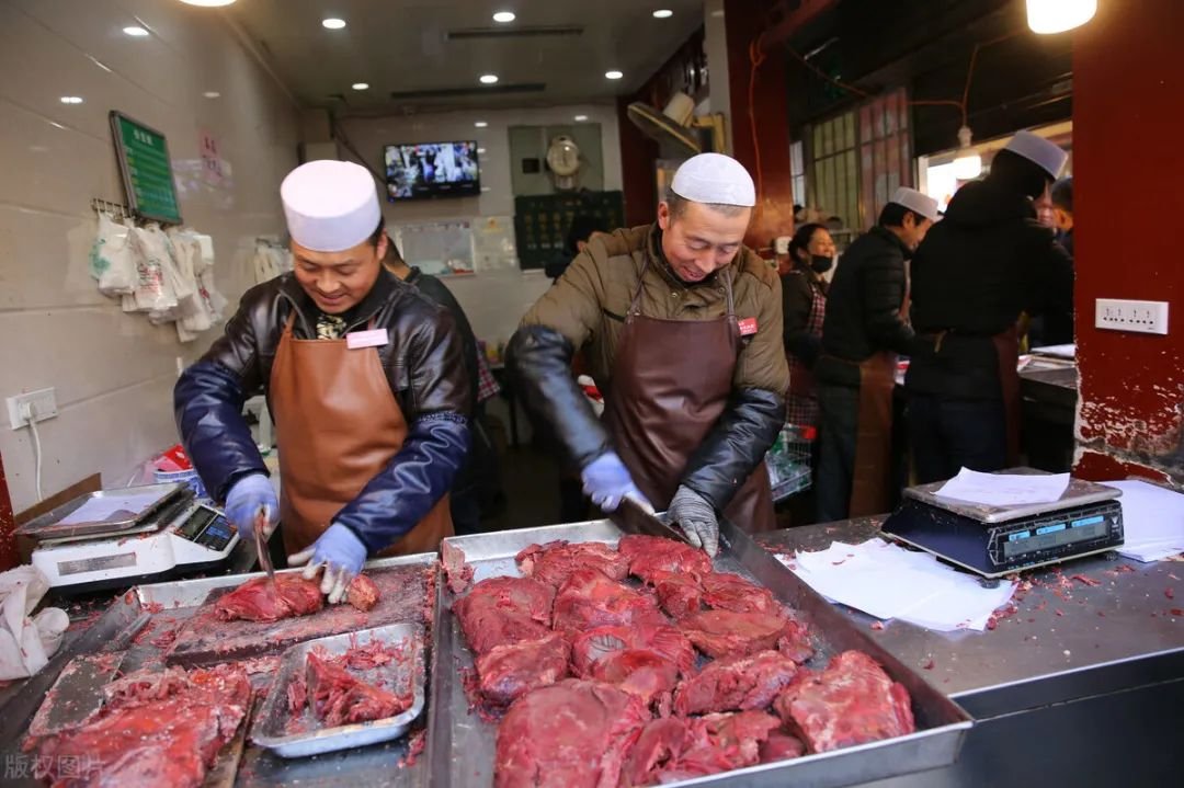 贵州商贩用螺丝接牛腿卖假牛肉,当地市场监督管理局作何举措?