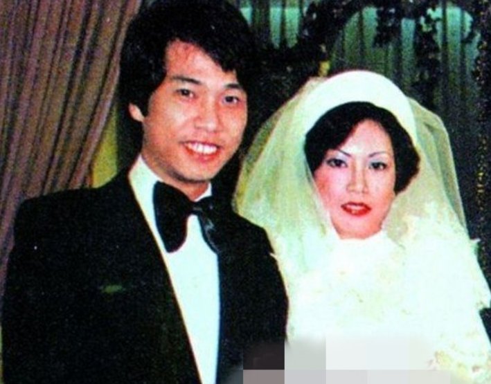 吴孟达有几个老婆？