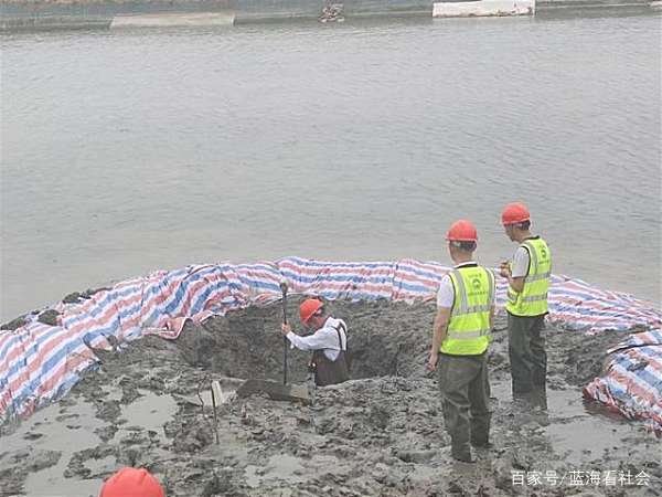 嘉兴现不明坠物鱼塘的水已抽干仍在打捞勘探队已进场，你怎么看？