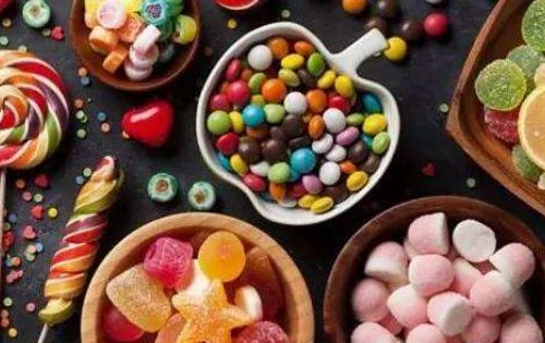 我在你心里是什么??1橡皮糖2水果糖3巧克力豆4棉花糖5薄荷糖6棒棒糖7口香糖8泡泡糖9奶糖10果汁夹心糖