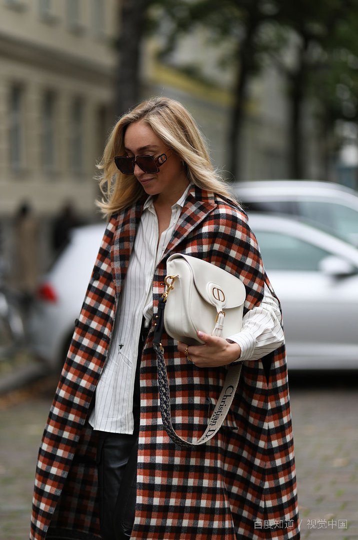 说女生waf是什么意思？