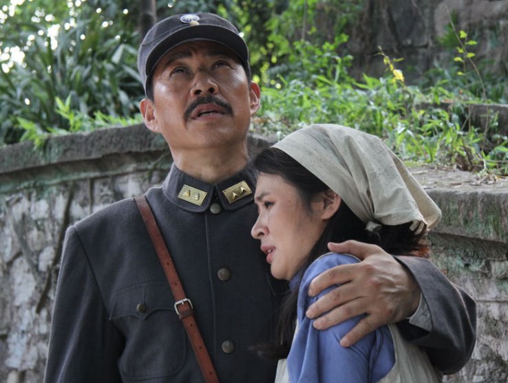 雾都芷兰怀的谁的孩子