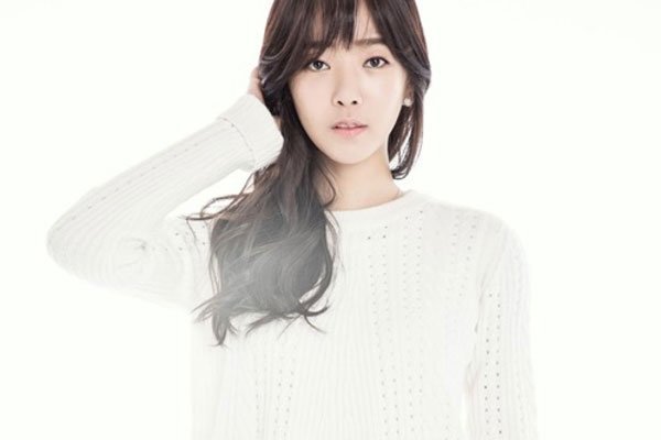 小苹果女主裴涩琪黑历史 参与了一部三级电影