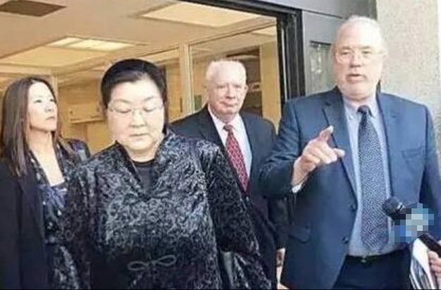 Tiffany li母亲是谁