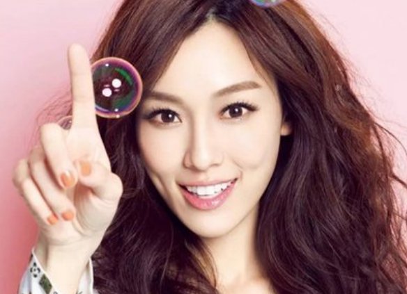 求范玮琪《悄悄告诉你.》完整歌词！