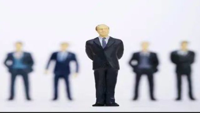 日本管理学家大前研一定义的专业主义包括哪些要素?