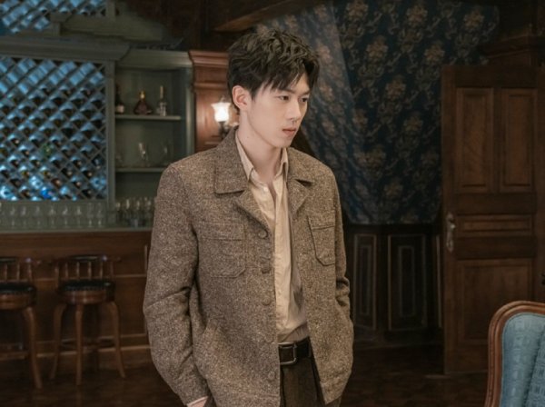 流光之城女主身世弟弟是谁