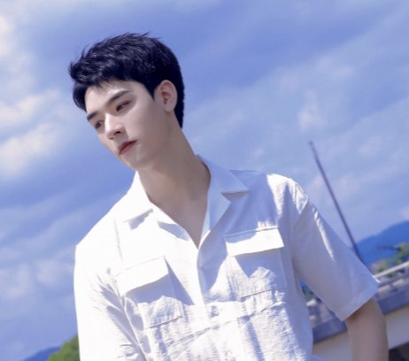 正能量艺人龚俊与粉丝一起做公益，你喜欢娱乐圈的这个宝藏男孩吗？