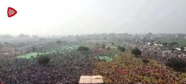 印度十万人聚集抗议政府新法案！现场示威者席地而坐誓言抗争到底