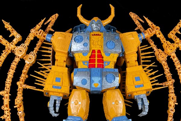 十大最强变形金刚