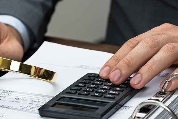 东奥会计和中华网校，哪个更好些？