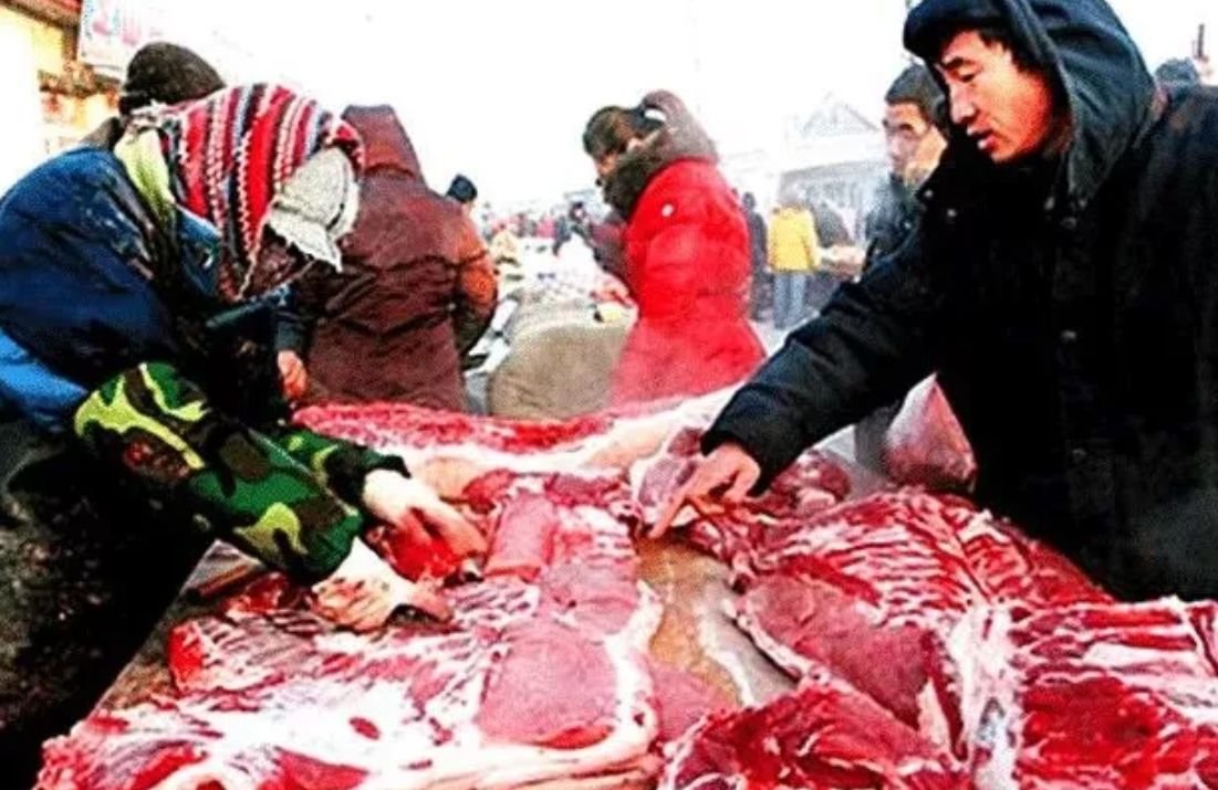 贵州商贩用螺丝接牛腿卖假牛肉，当地市场监督管理局作何举措？