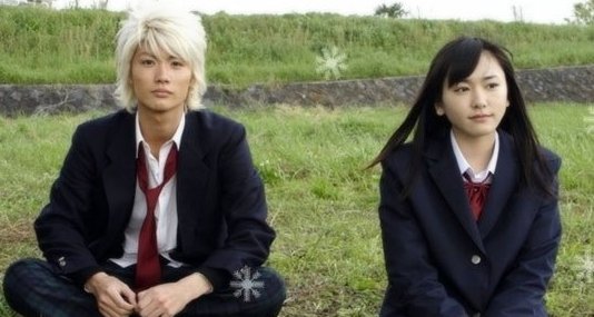 电视剧版的《恋空》结局，一个小女孩叫美嘉妈妈，那个小女孩是谁的孩子呢？