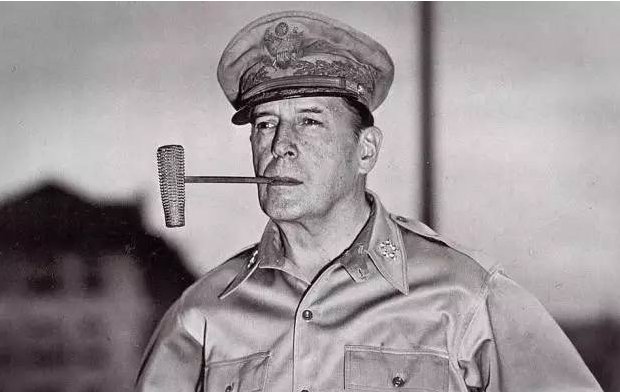 “老兵不死只是逐渐凋零”是什么意思？