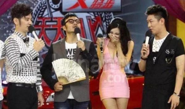 2012年就有网友扒出，钱枫往期在天天向上的四次“勃起”，如今他“涉嫌强奸”登上热搜！